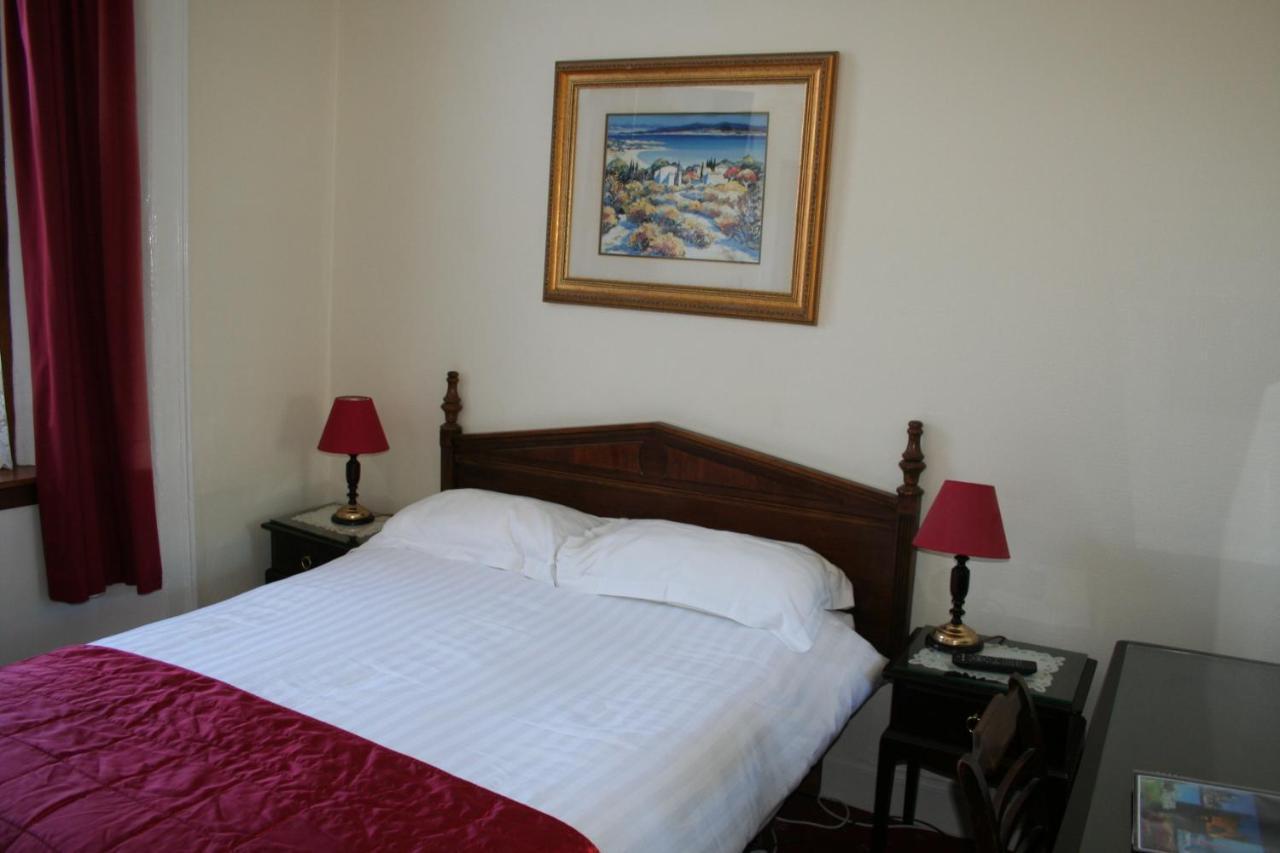 Bimini House Villa แอเบอร์ดีน ภายนอก รูปภาพ